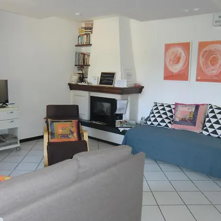 Leonda Apartment *